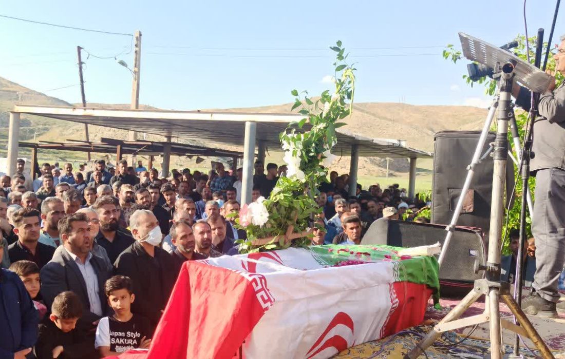 مراسم تشییع و خاک سپاری حاج سرافراز براتی در روستای طلاور صیدون انجام شد